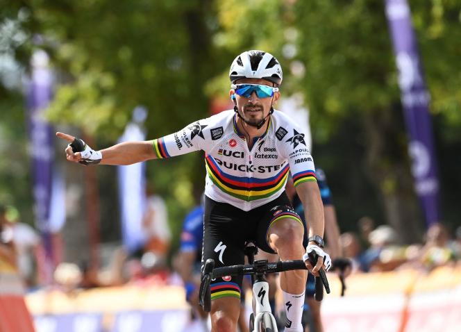 Tilføjelsen af Julian Alaphilippe bidrager til spillets spektakel